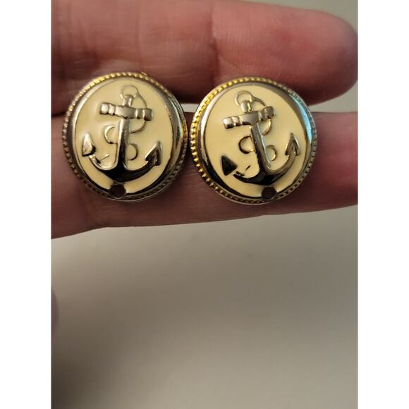 Vintage Round Anchor Cream Enamel Goldtone Pierced Earrings - Picture 2 of 5